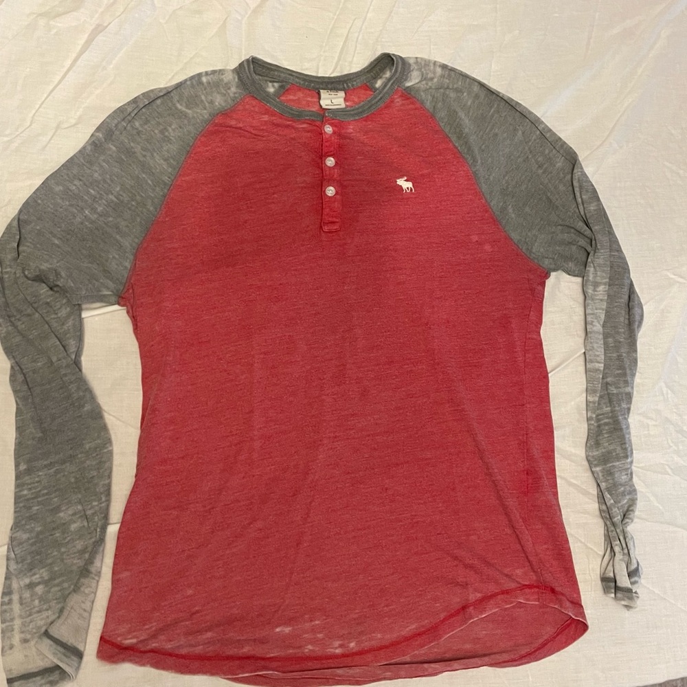 Abercrombie and Fitch baseball shirt size L